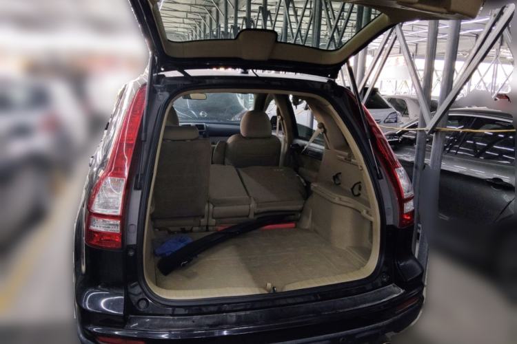 Used Honda CR-V 2010 2.0L automatic two-wheel drive urban version Trunk