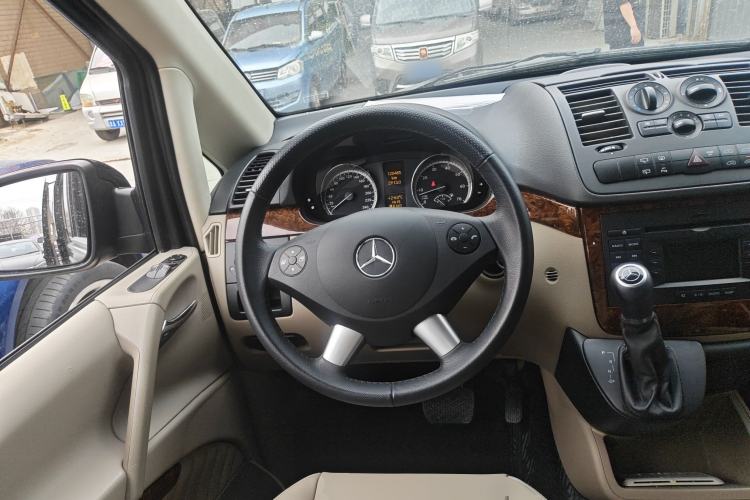 Used Mercedes-Benz Viano 2013 3.0L Comfort Edition