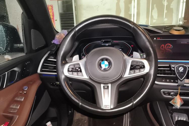 Used BMW X7 2019 xDrive40i Luxury M Sport Package Steering Wheel