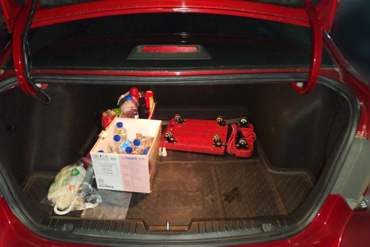 Used Chevrolet Cruze 2013 1.8L SE AT Trunk