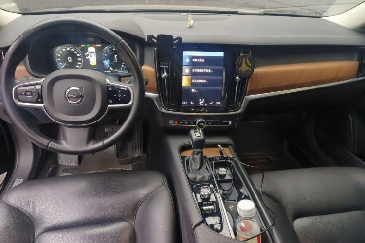 Used Volvo S90 2020 T5 Zhiyi Luxury Edition