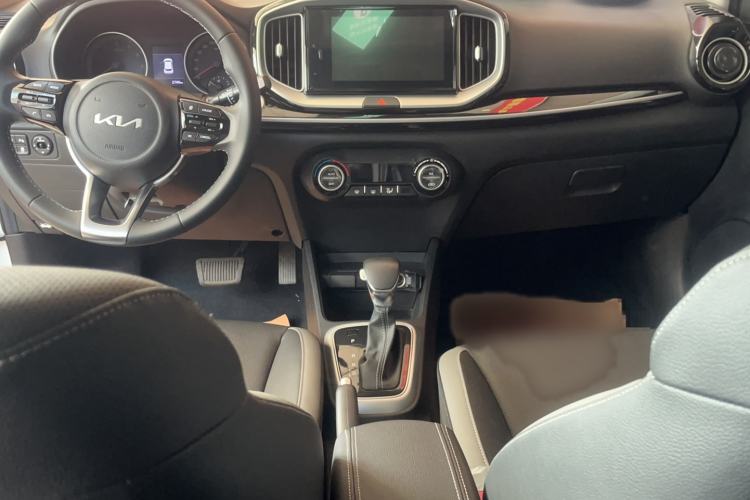Used Kia kx1 Stonic 2021 1.4L CVT Sunroof Model
