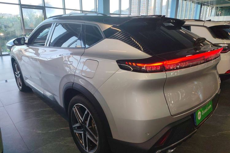 Used Dongfeng Aeolus Mage 2023 DH-i 1.5T Prestige Edition