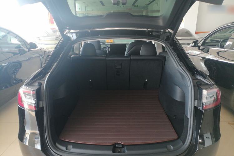 Used Tesla Model Y 2022 Rear-Wheel-Drive Version