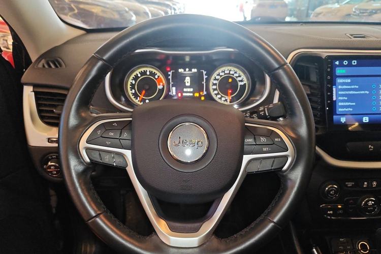 Used Jeep Cherokee 2016 2.4L Leading Edition