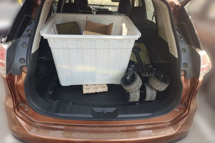 Used Nissan X-Trail 2015 2.0L CVT Comfort MAX Edition 2WD Trunk