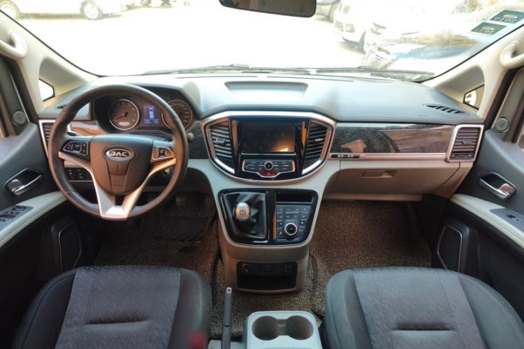 Used JAC Refine M4 2016 2.0L Manual Luxury Version
