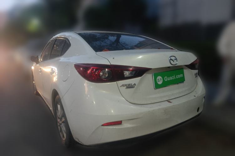 Used Mazda 3 Axela 2016 Sedan 1.5L Manual Comfort Model
