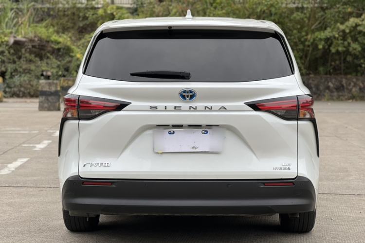 Used Toyota SIENNA 2021 2.5L Hybrid Comfort Edition Exterior 2