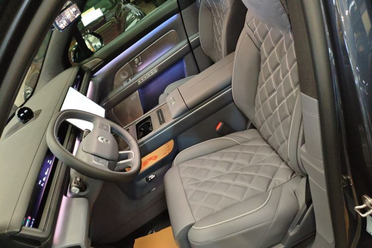 Used Nio ES8 2026 Model 6-seat Executive Signature Edition
