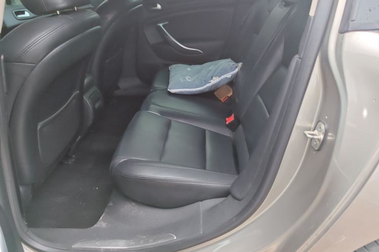 Used Citroen C5 2016 1.6T Automatic Zunyue Model Left Rear Seat