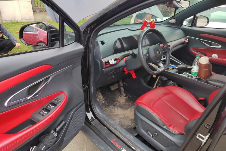 Used Changan UNI-T 2020 1.5T Prestige Version
