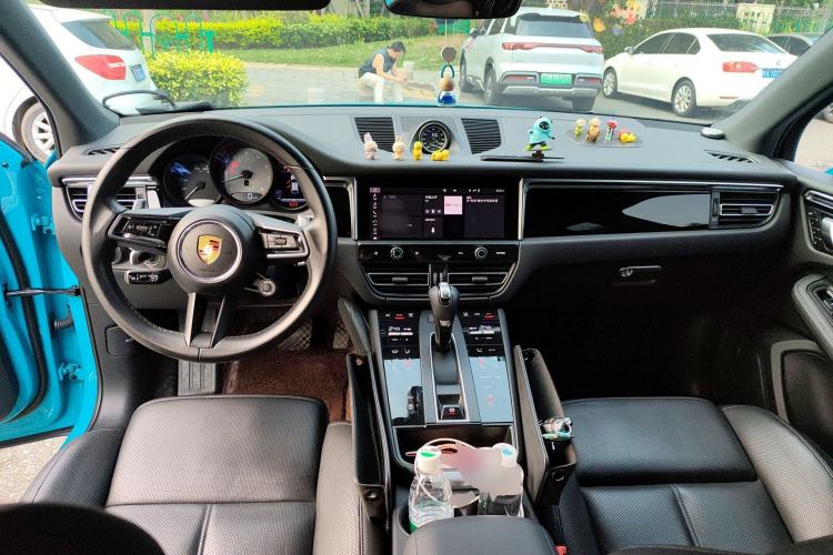 Used Porsche Macan 2022 Macan S 2.9T Center Console