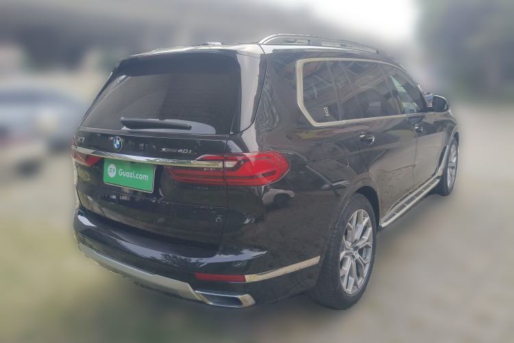 Used BMW X7 2020 xDrive40i Luxury Package with Premium Features

