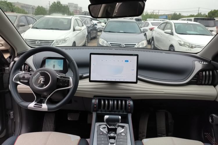 Used BYD Yuan PLUS 2023 Champion Edition 430KM Superior Model Center Console