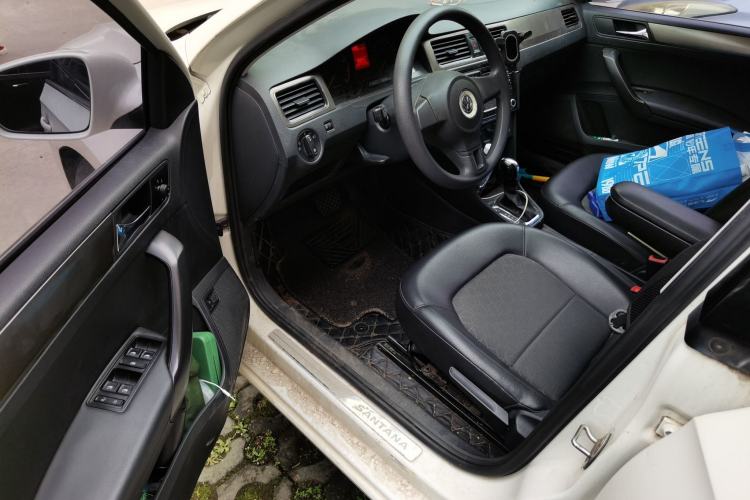 Used Volkswagen Santana 2015 1.6L Automatic Comfort Edition Driver Seat