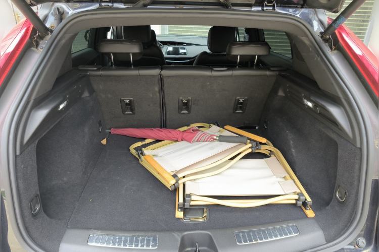 Used Cadillac XT4 2021 28T Two-Wheel Drive Leading Version Trunk