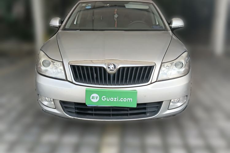 Used Skoda Octavia 2014 1.6L Automatic Yijie Edition Front