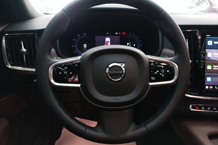 Used Volvo S90 2024 B5 Zhiyuan Luxury Edition
