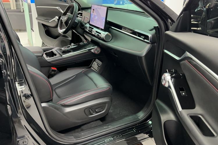 Used GAC Trumpchi EMKOO 2022 1.5T Supernova Pro Edition Interior 1