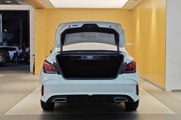 Used MG 5 2022 180 DVVT CVT Youth Luxury Edition
