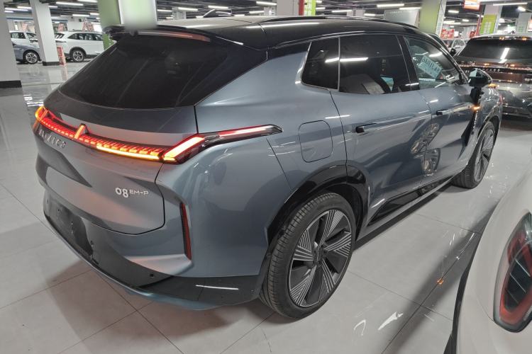 Used Lynk & Co 08 EM-P 2025 245km Ultra-Long Range Halo
