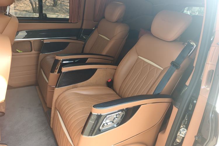 Used Mercedes-Benz V-Class 