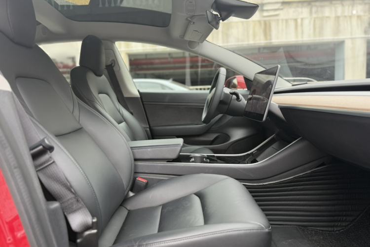 Used Tesla Model 3 2019 Standard Range Rear-Drive Upgraded Version Right Front Seat