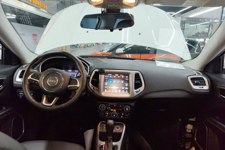 Used Jeep Compass 2017 200T Automatic Family Edition