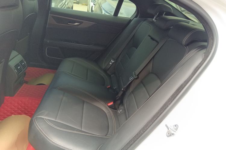 Used Jaguar XEL 2021 2.0T 250 PS R-DYNAMIC S Advanced Sport Edition Left Rear Seat