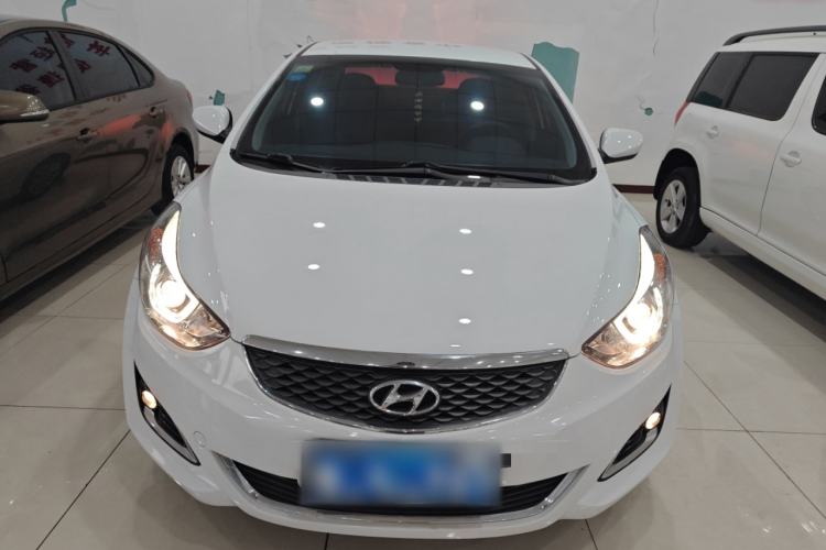 Used Hyundai Elantra (5th Generation / Langdong) 2016 1.6L Automatic Smart Version