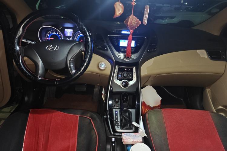 Used Hyundai Elantra (5th Generation / Langdong) 2012 1.6L Automatic Leading Model

