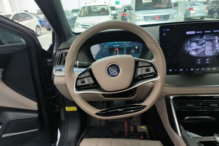 Used BYD Tang New Energy 2024 DM-i Glory Edition 200KM Flagship Model Steering Wheel