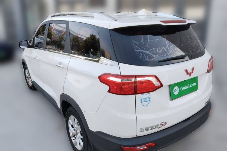 Used Wuling Hongguang S3 2018 1.5L Manual Luxury Model China V Standard