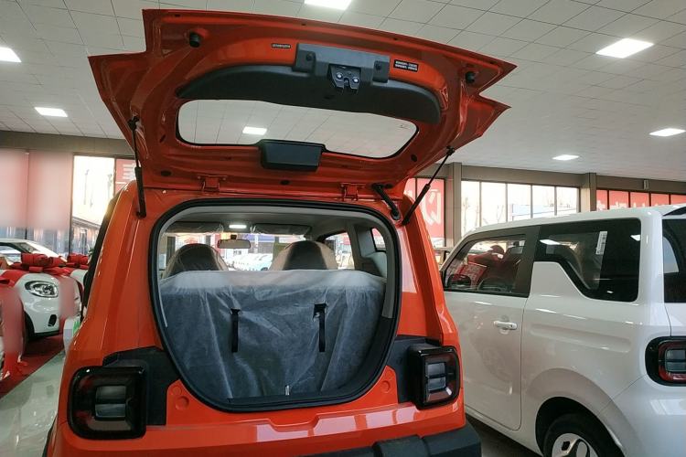 Used Geely Galaxy Panda 2025 210km Panda Rider Trunk