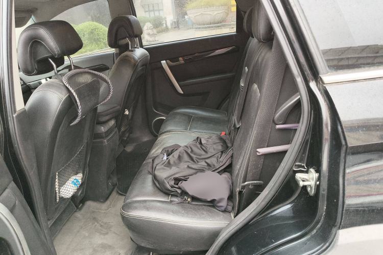 Used Chevrolet Captiva 2012 2.4L 4x4 Flagship Edition 7 Seats