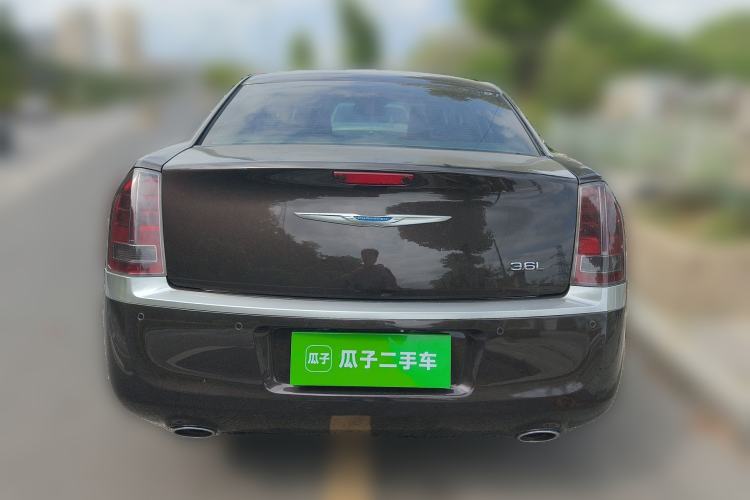 Used Chrysler 300C 2013 3.6L Premium Edition
