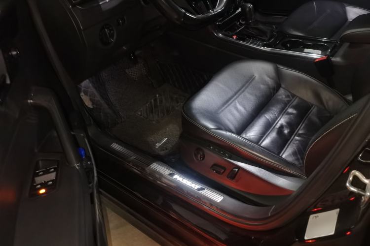 Used Volkswagen Passat 2017 330TSI DSG Prestige Edition Driver Seat