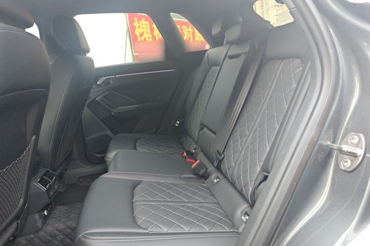 Used Audi Q3 2025 quattro 45th Anniversary Edition 40TFSI Fashionable and Dynamic Model Left Rear Seat