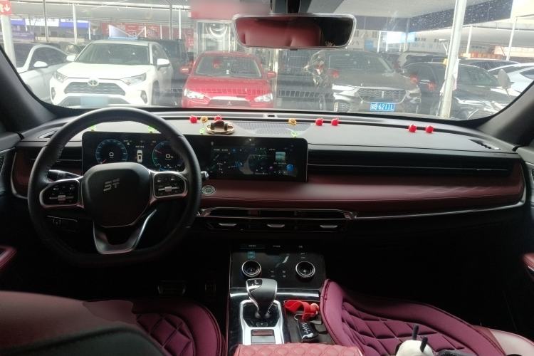 Used JETOUR X70 C-DM 2024 Far Voyage Edition 7 Seats Center Console