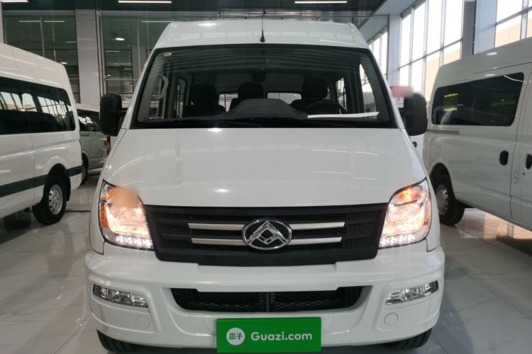 Used SAIC MAXUS Xintu V80 2021 2.0T Manual Classic Aoyuntong Short Wheelbase Mid-Roof 5/6-Seater