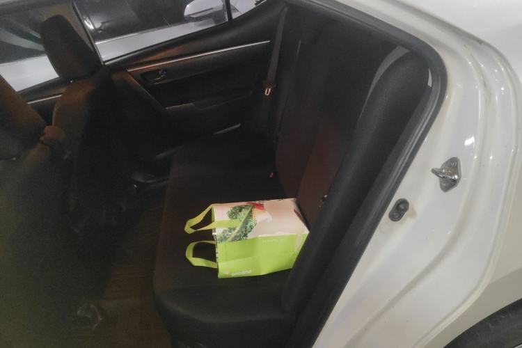 Used Toyota Levin 2017 Revised Dual-Engine 1.8H GS E-CVT Elite Sunroof Version China V Standard