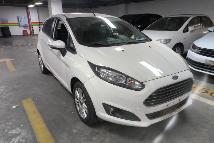 Used Ford Fiesta 2013 Hatchback 1.5L Automatic Fashion Edition Front Right 45 Deg