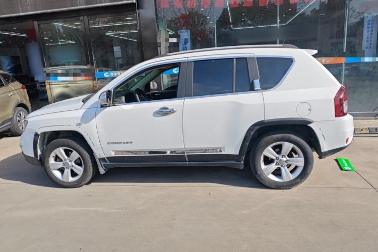 Used Jeep Compass (Import) 2015 2.0L two-wheel drive sport version