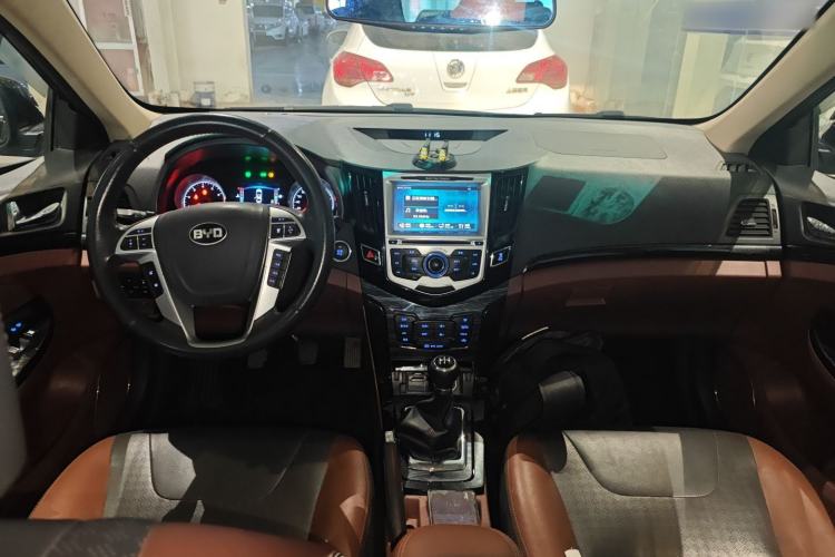 Used BYD Surui 2015 1.5L Manual Luxury Model
