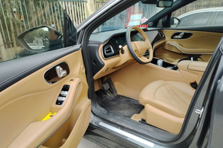 Used Rising R7 2024 Advanced Edition Driver Seat