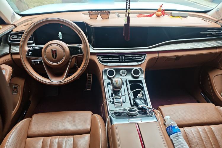 Used Hongqi H9 2022 2.0T Smart Connect Flagship Edition Center Console