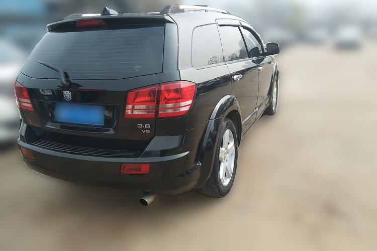 Used Dodge Journey 2011 2.7 Luxury Navigation Edition Rear Right 45 Deg