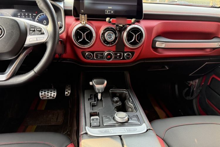 Used BAIC Off-Road BJ40 2019 2.3T Automatic Four-Wheel Drive Urban Hunter Edition Flagship Model China VI Emission Standard