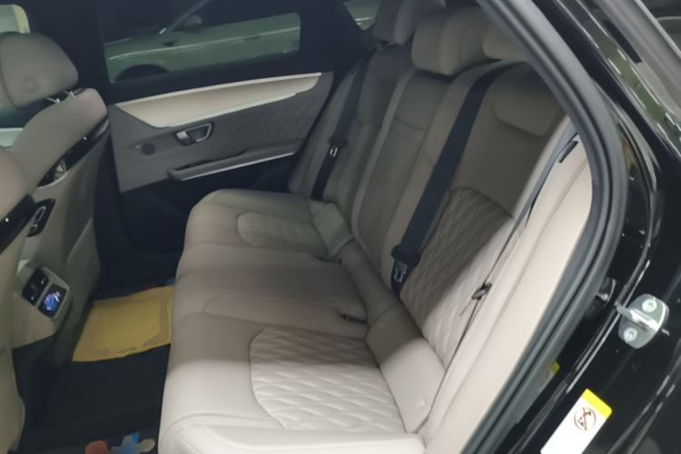 Used BYD Han 2024 DM-i Glory Edition 121KM Prestige Model
